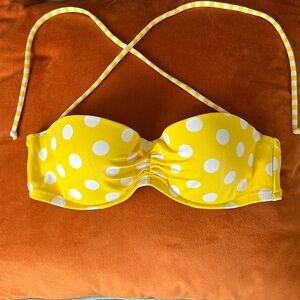 Victoria’s Secret bikini top